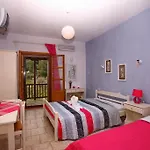 Sklavos Studios Apartmán *