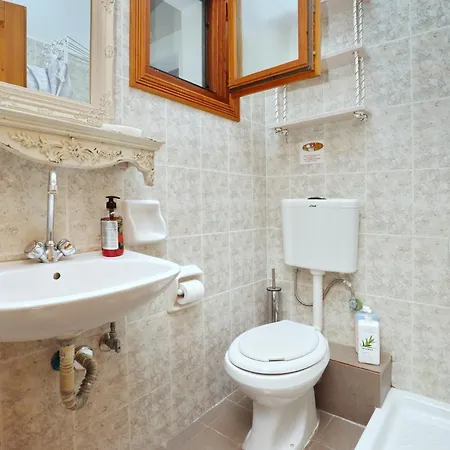 Apartment Sklavos