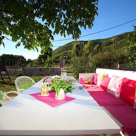 Appartement Sklavos *