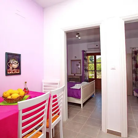 Sklavos Studios Neo Klima